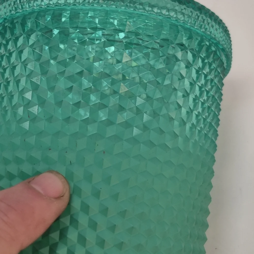NEW Starbucks Diamond Texture Tumbler Venti 24 Oz Green Ombre Gradient 2022